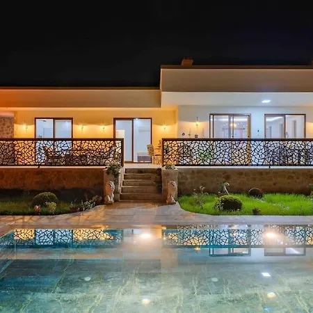 فيلة Modern, Havuzlu Lux فتحية
