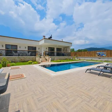 Modern, Havuzlu Lux فيلة فتحية