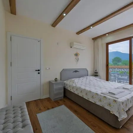 فيلة Modern, Havuzlu Lux فتحية